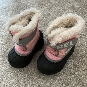 SOREL Baby pink waterproof winterboot